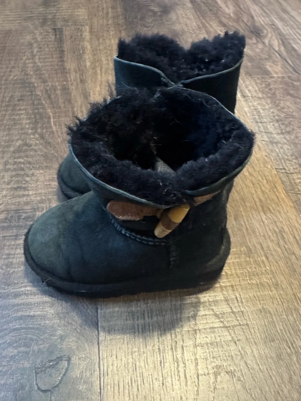 UGG Toddler Keely Toggle Suede Boots Black Size 6